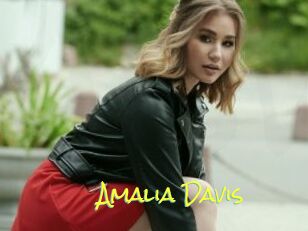 Amalia_Davis